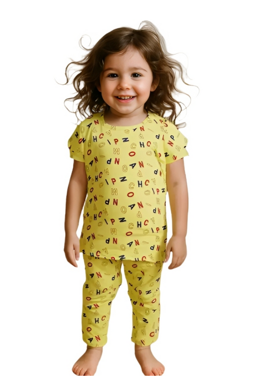 Kids' Cotton Pajama Set – Printed, Short Sleeves (4–5 Years)